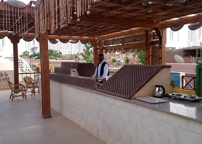 Applicators Hotel