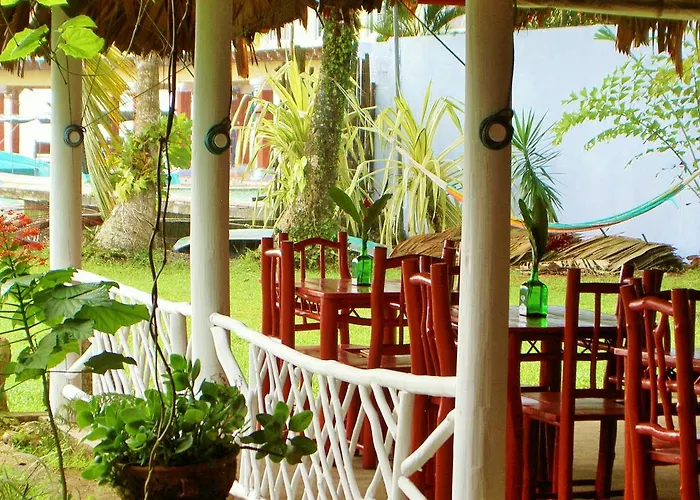Hotel La Casa Rosada