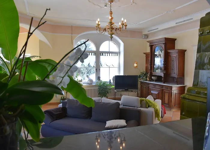 Hotel Schloesschen Am See