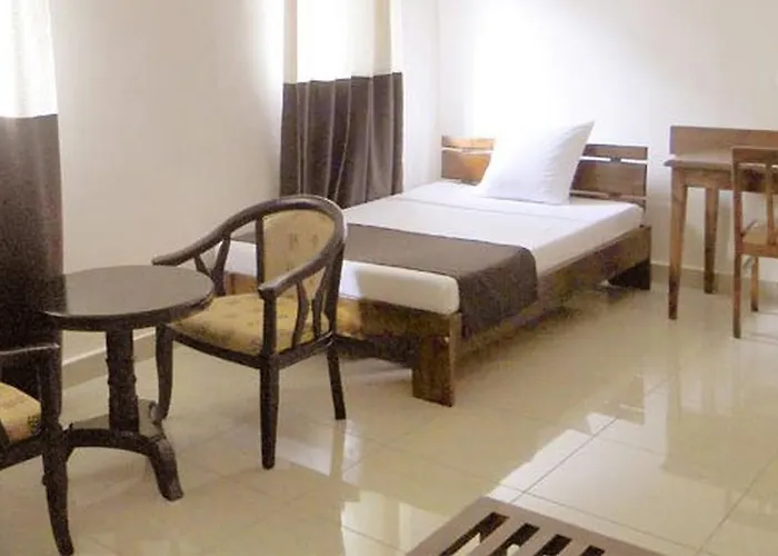 Hotel H1