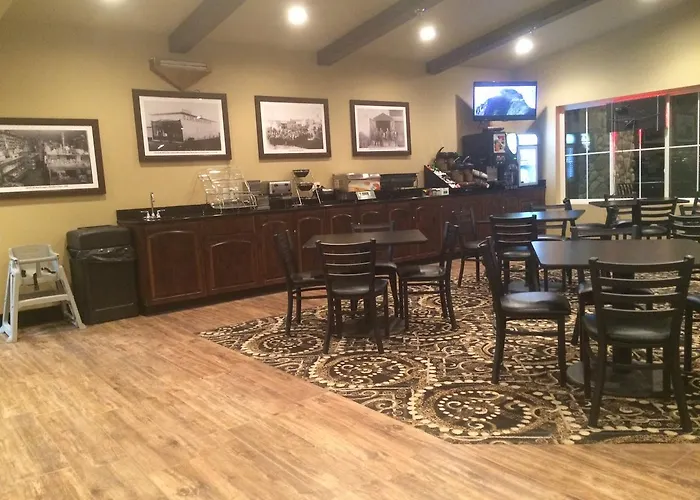 Van Hook Territorial Inn
