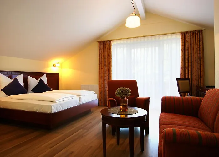 Waldcafe Hotel Restaurant