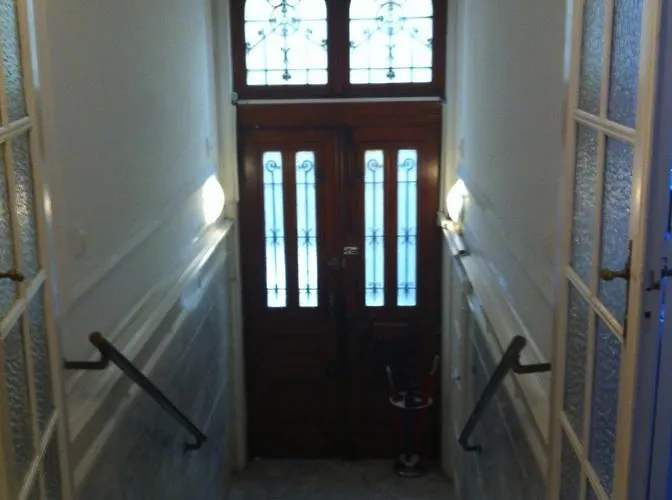 Residence18