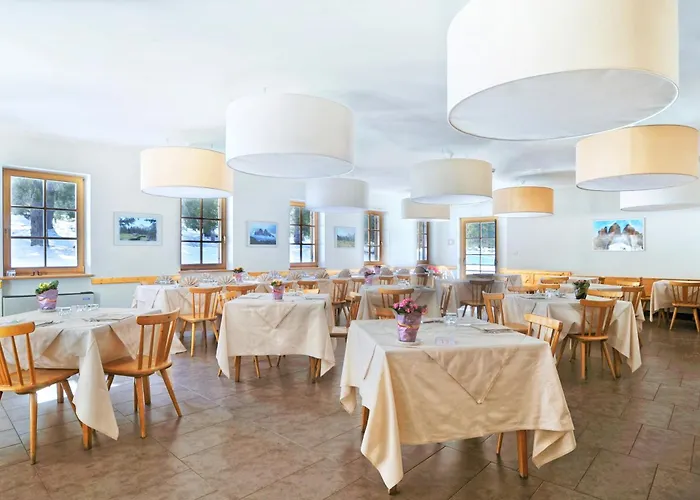 Hotel Croda Rossa
