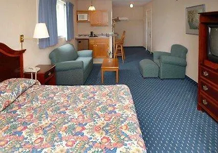 Econo Lodge Inn & Suites Shelburne