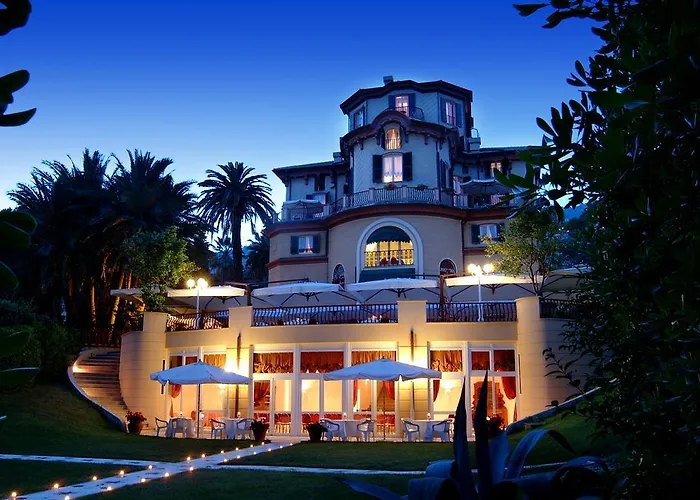 Hotel sulla spiaggia a Genova