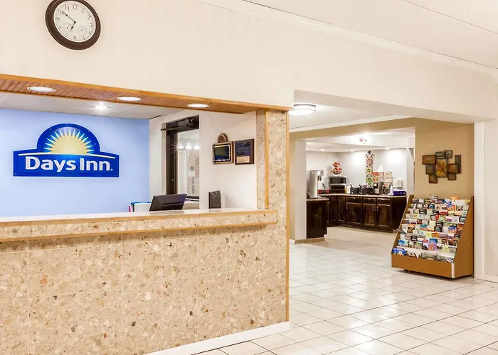 Days Inn By Wyndham Syracuse