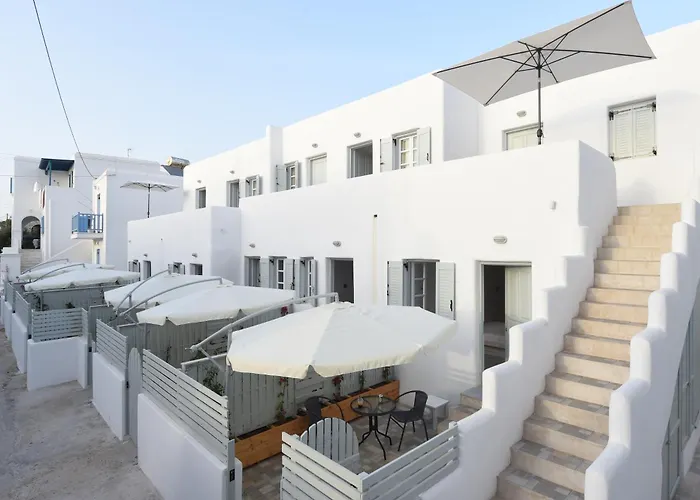 Porto Naoussa (Adults Only)