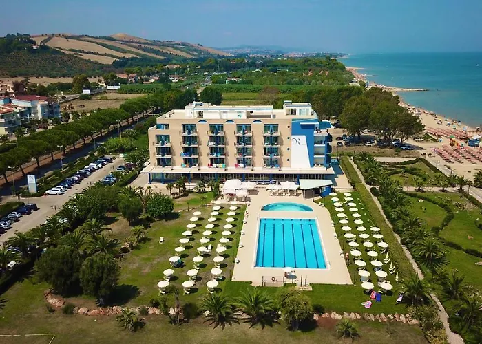Roses Hotel