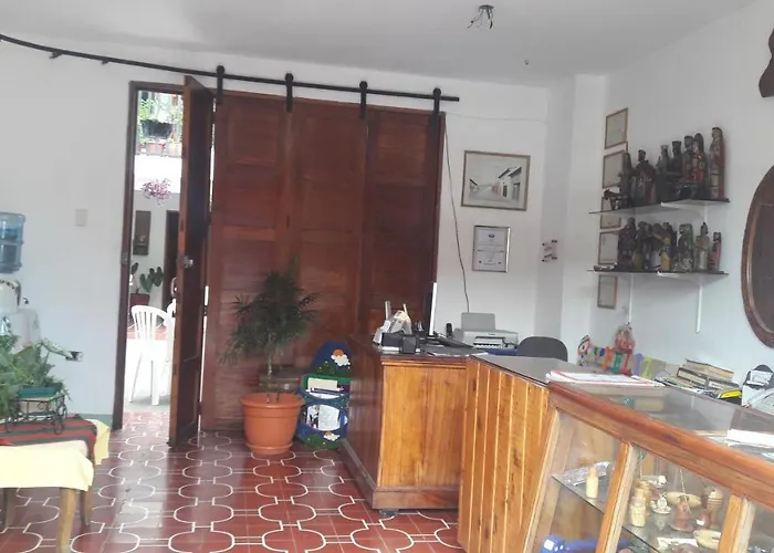 Hotel De Cortez y Larraz
