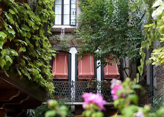 Hotel Flora - By Romanelli Family Venecia