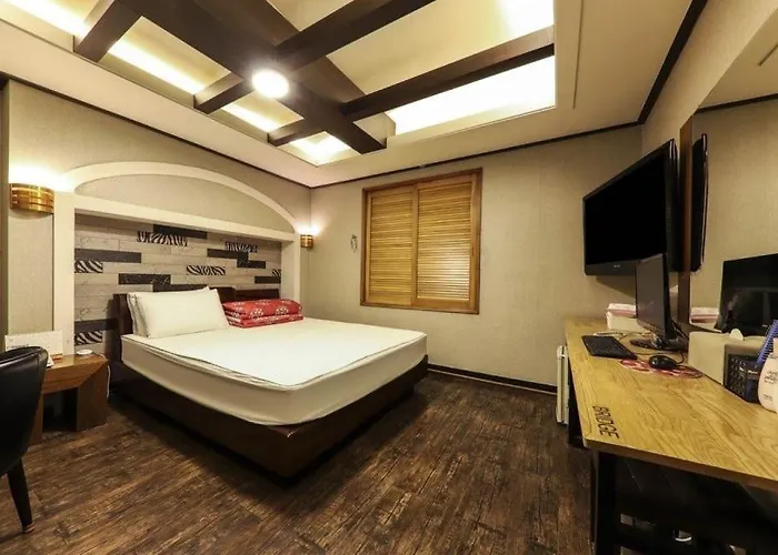 Bridge Hotel Busan
