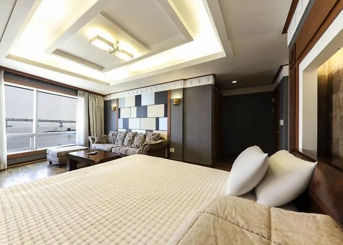 Bridge Hotel Busan