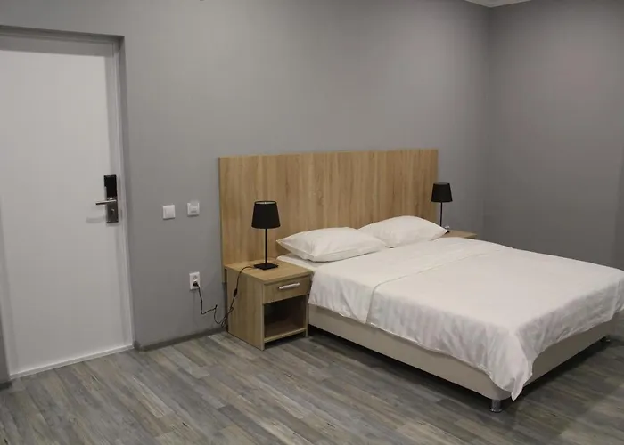 Hotel Inju Hills