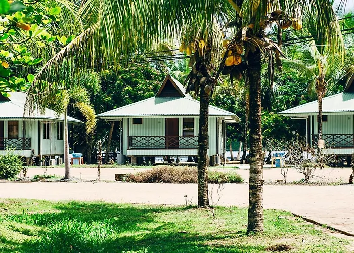 Overbridge River Resort
