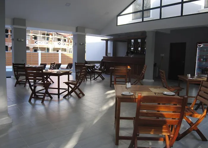 Sea Breeze Lodge Ngapali