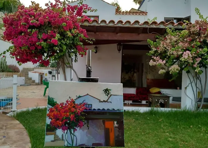 La Tortuga Hostel