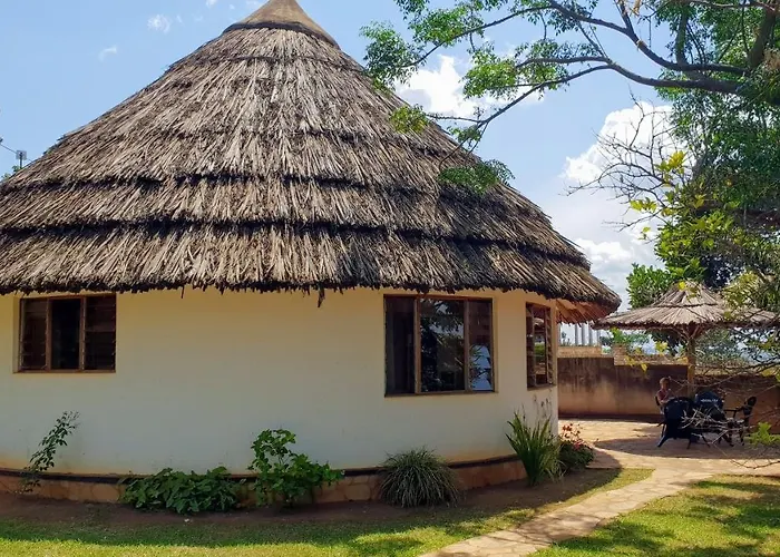 Banda Lodge
