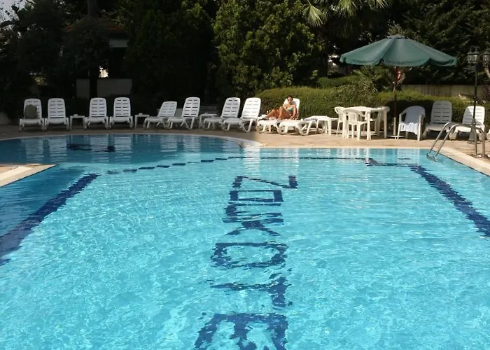 Zoukotel Hotel