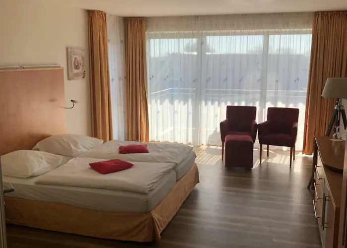 Hotel Benserhof Garni Am Hafen