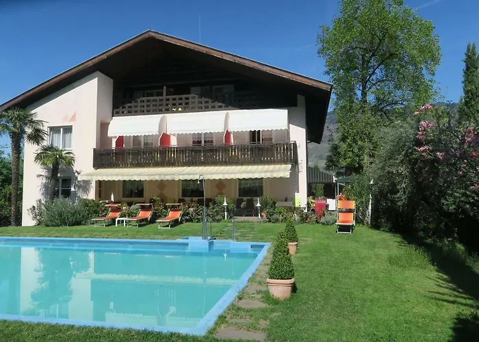 Garni Hotel Burgleitenhof