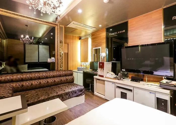 Koam Tourist Hotel