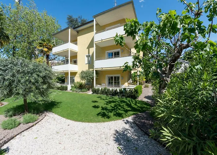 Apartments Villa Majense