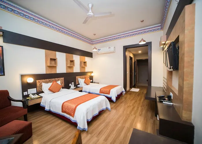 Hotel H R Palace