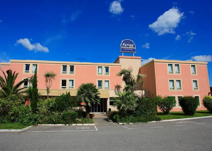 Brit Hotel Marseille Aeroport