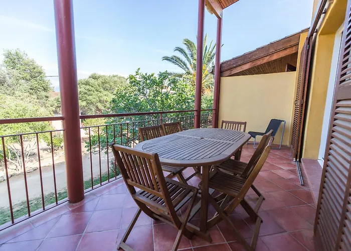 Casa Vecchia Rooms + Apartments