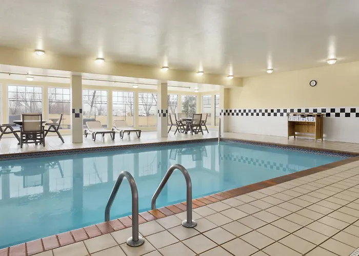 Country Inn & Suites By Radisson, Omaha Airport, Ia