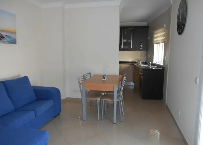 Central Apartment-Terrace And Pool