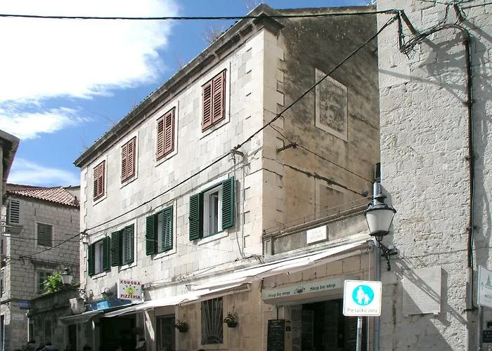 Apartmani Klara I Gracia
