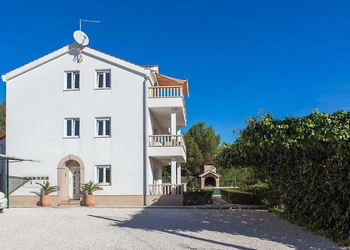 Apartments Silvije