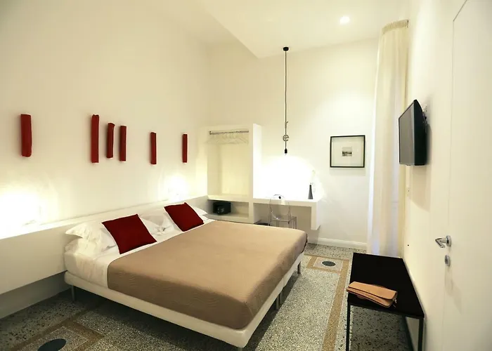 Re Ruggero Rooms