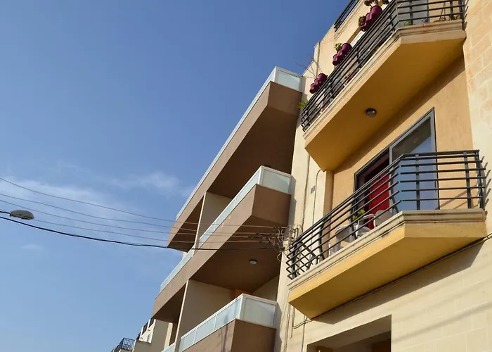 Mellieha Town Centre Bright & Spacious 3 Bedroom Apartment