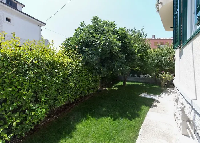 Aml Apartments