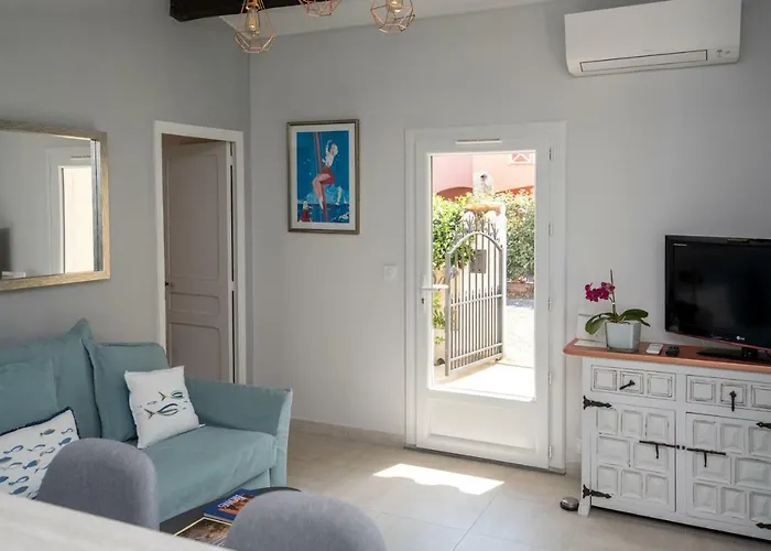 Charmante petite maison a l'éntrée de Saint Tropez