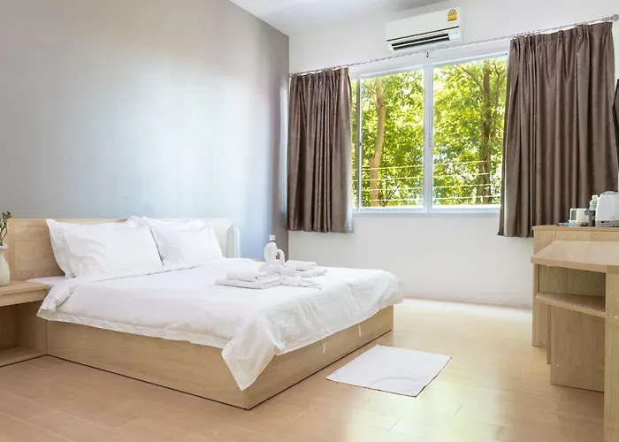O2 Hotel Lopburi