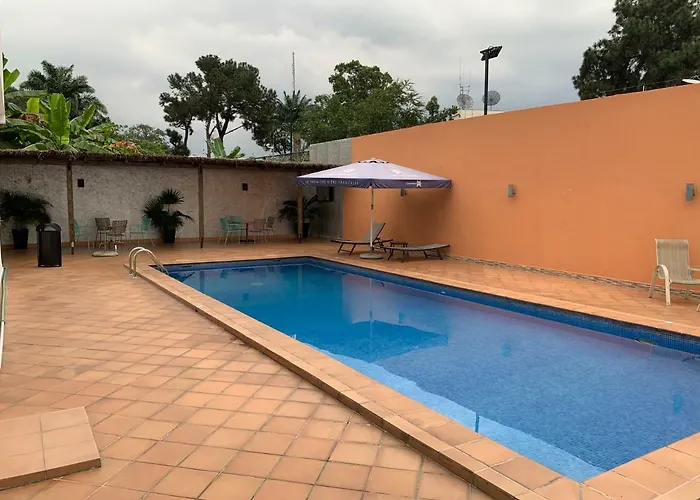 Class Hotel