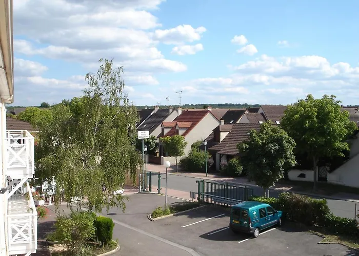 Kyriad Direct Poissy - Acheres