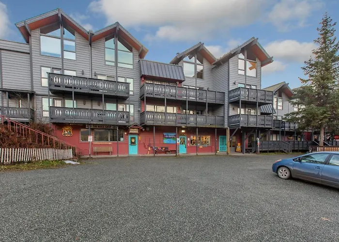 East Condo #208
