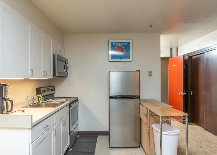 East Condo #208