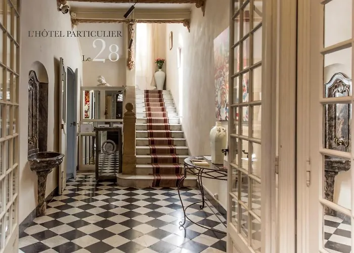Hotel Particulier le 28 by Les Collectionneurs