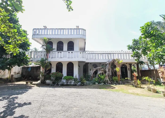 Oyo 459 Barasti Beach Resort