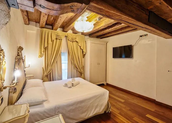 Hotel Vecellio Venice On The Lagoon