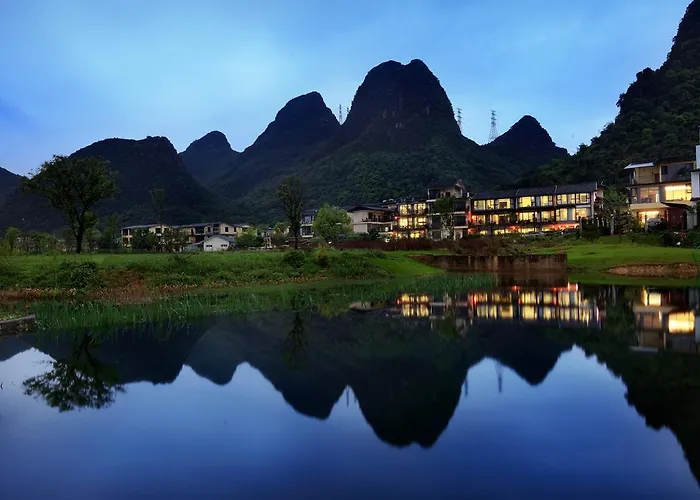 Secret Garden Lakefront Hotel 连住两晚享高铁站免费接站