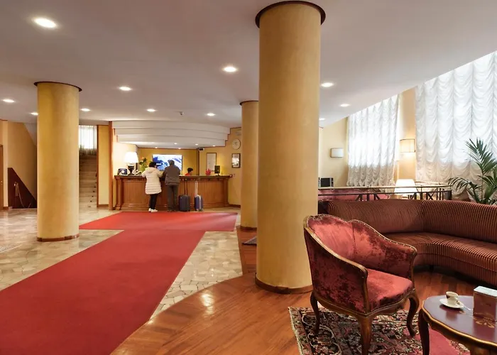 Hotel De Paris
