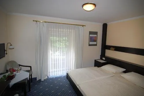 Hotel Goldener Hirsch