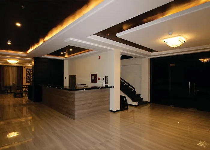 Fair Crown Suites